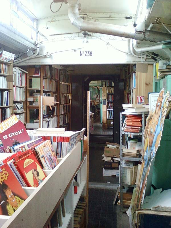 Eco friendly bookstore2