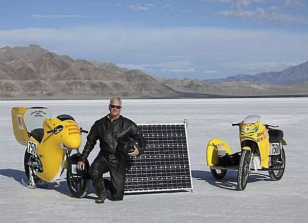 Electric motorcycle attempts to break speed record