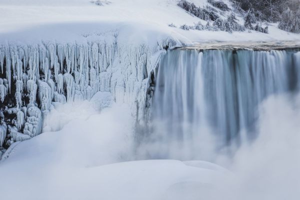 Frozen Niagara Falls bathed in colors 7