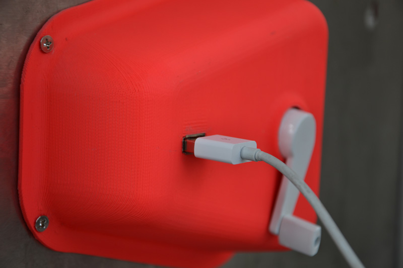 self-sustainable phone charger