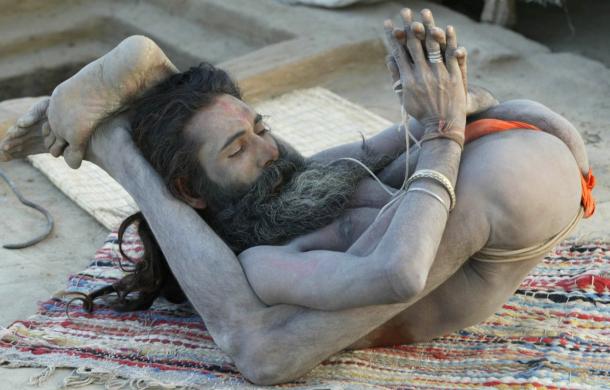 ndia's holy men practising yoga 2