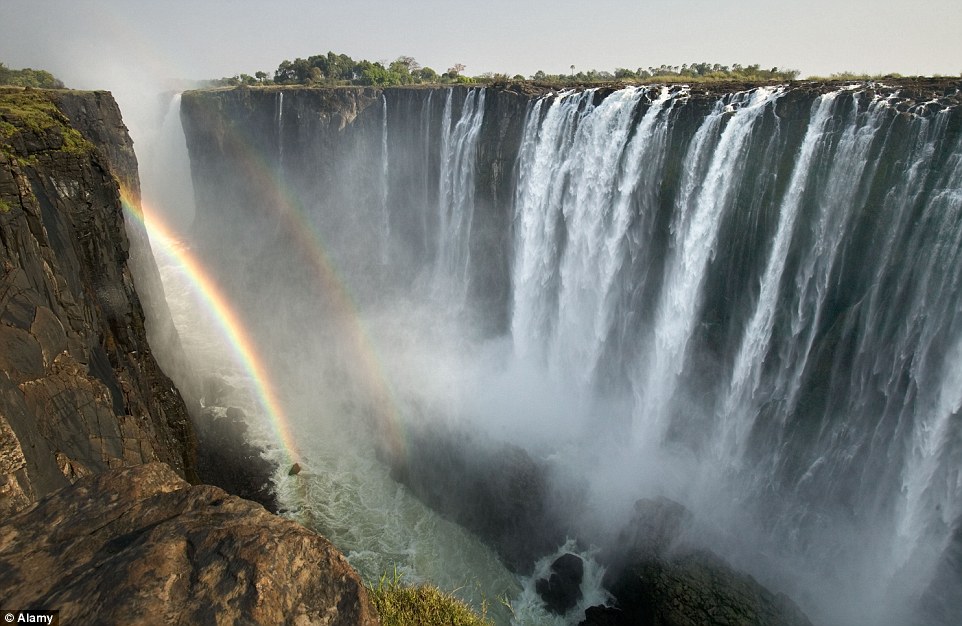 Africa's Victoria Falls acts