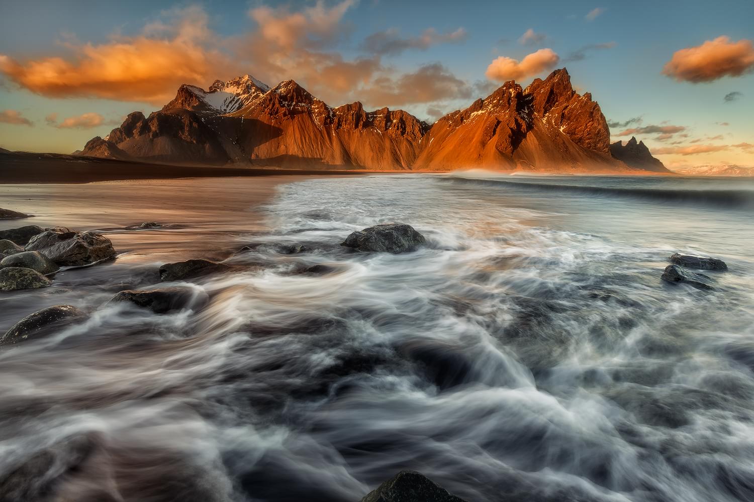 In Pictures: Breathtaking Landscapes of Iceland That'll Mesmerize You 