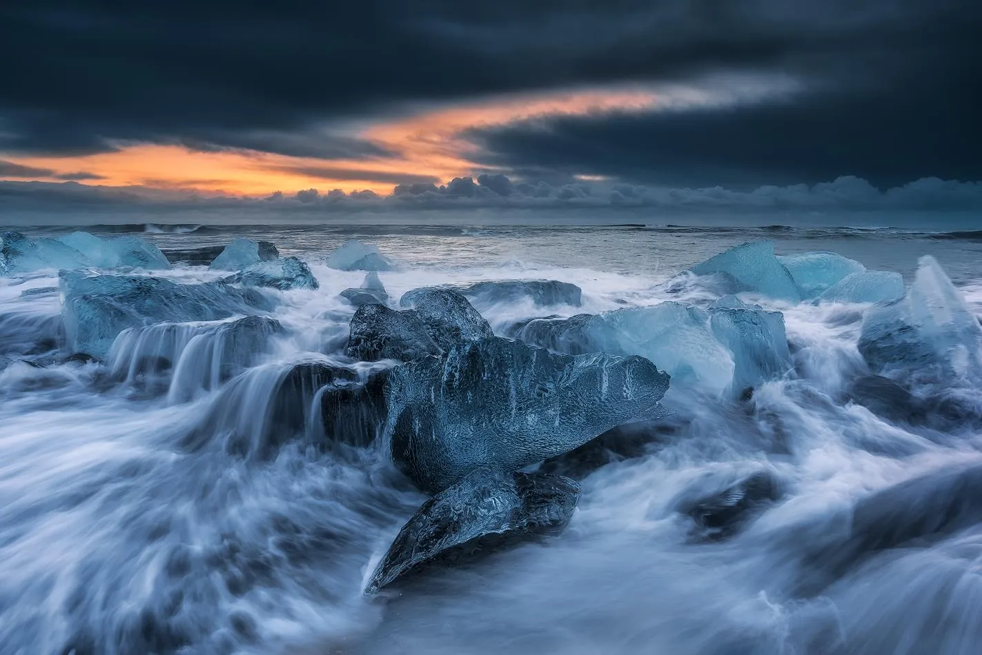 In Pictures: Breathtaking Landscapes of Iceland That'll Mesmerize You 