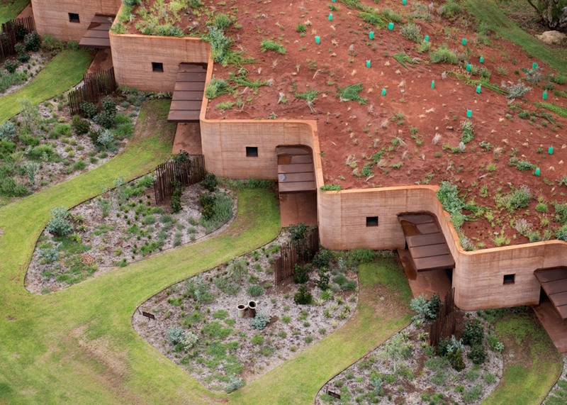 Sustainable rammed earth wall residences by Luigi Rosselli Architects 2