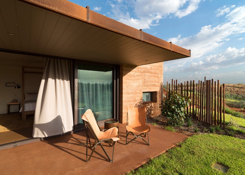 Sustainable rammed earth wall residences by Luigi Rosselli Architects  5