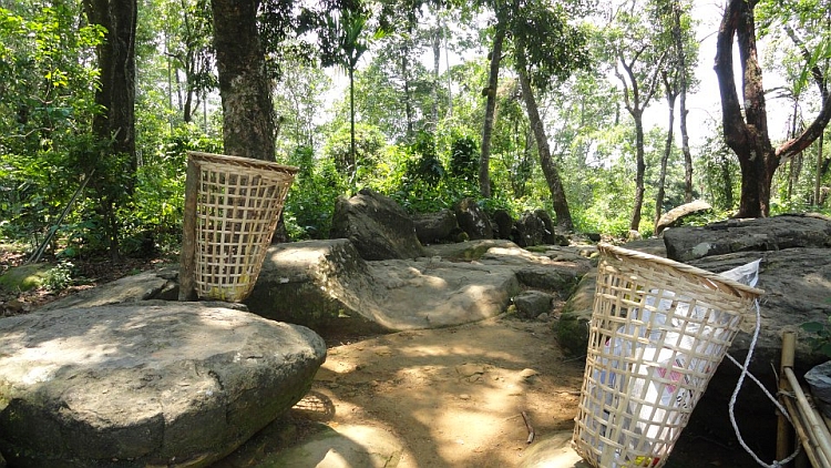 Cleanest village in Asia - Mawlynnong basket