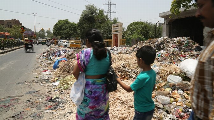 East Delhi Garbage crisis pictures 5