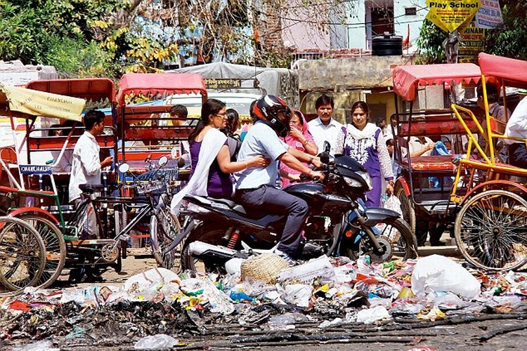 delhi sanitation worker strike