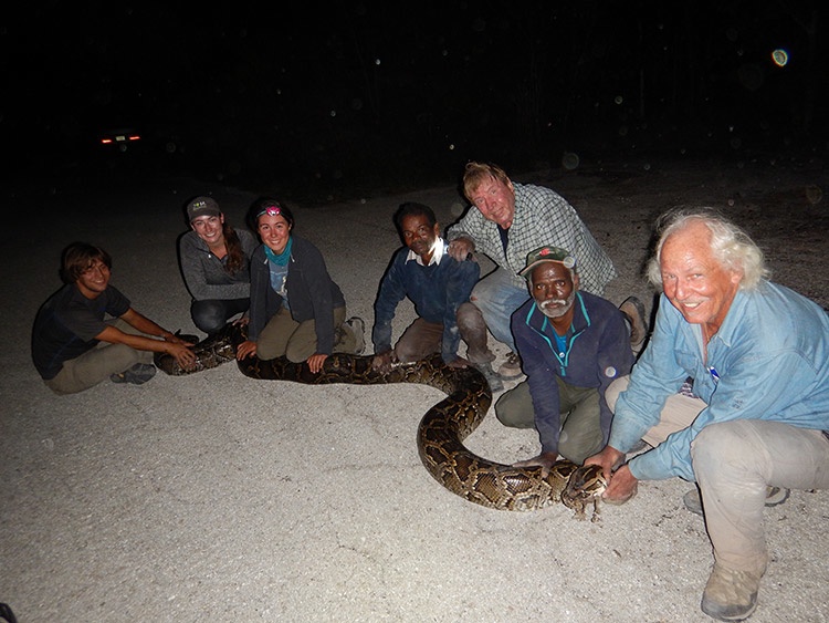 Indian Irula tribesemen in Florida