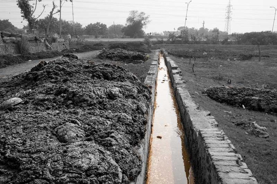 drain Carrying Untreated water into River Yamuna in South-West District, New Delhi