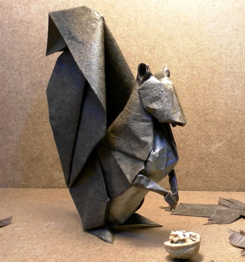 This selftaught origami artist creates awesome wildlife with paper