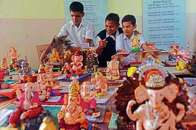 Ganesh Chaturthi: People are Opting for Eco-friendly Idols of Bappa in Order to Save Environment