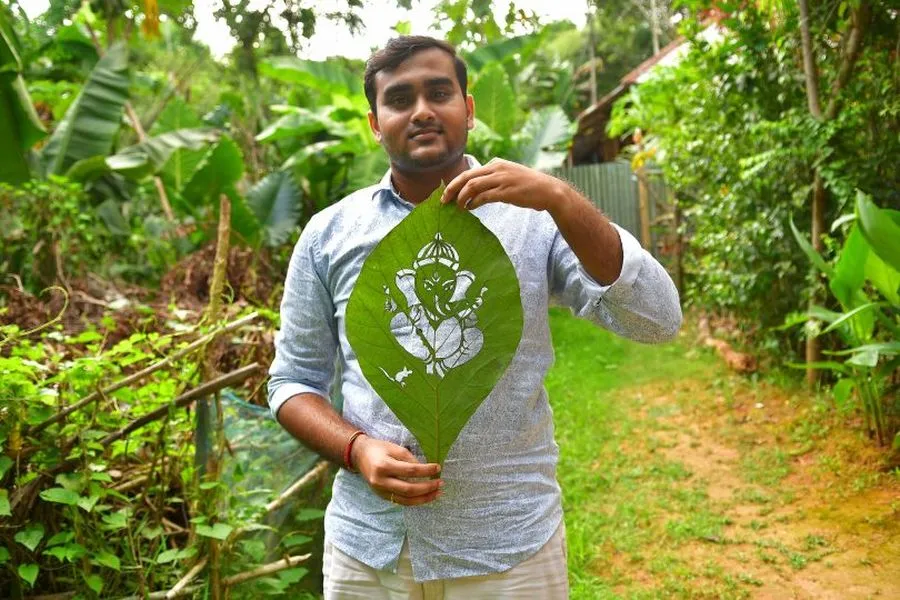 Turning Leaves into Art, Subahm Saha Promotes Ecological Form of Art