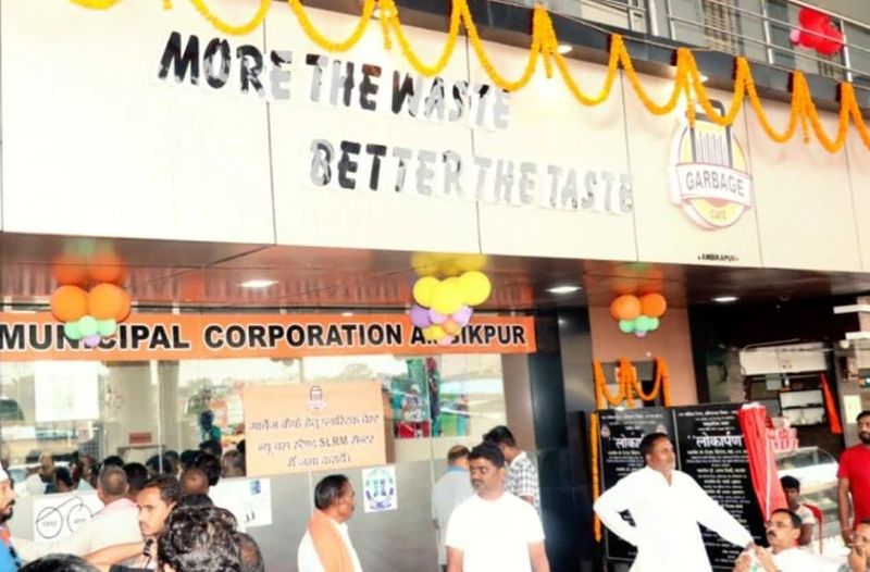 Chhattisgarh Has India’s First Garbage Café That Gives Food in Exchange of Plastic Waste