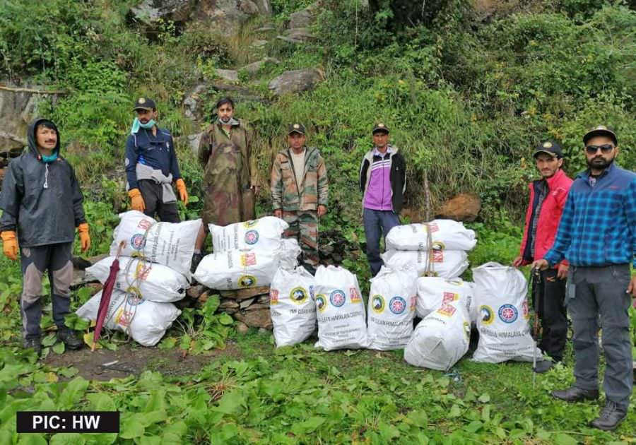 Shrikhand Mahadev Cleaning Campaign by IMF