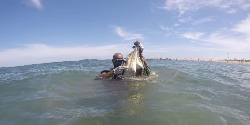 Divers in Vizag have Collected 5,000 kg of Plastic waste from the Ocean