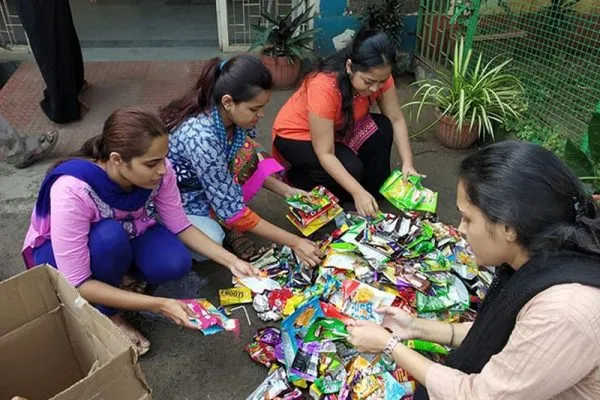 Safai Bank of India Prevents Plastic Wrappers from Entering the Landfills