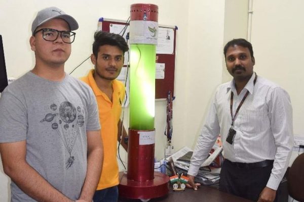 Student Researchers Developed Algae-Based Air Purifier