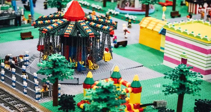 Lego’s Plastic Building Blocks to Become 100 Percent Sustainable by 2030