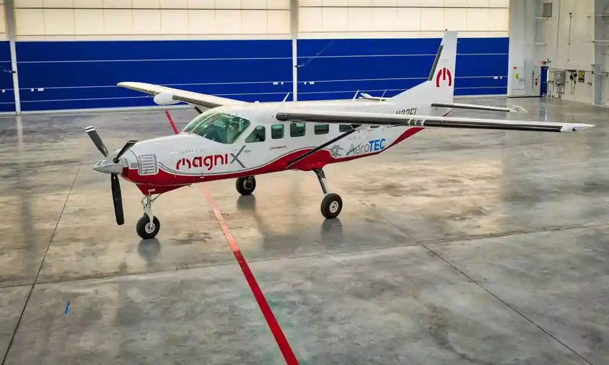 World’s Largest All-Electric Aircraft eCaravan to Reduce Carbon Emissions