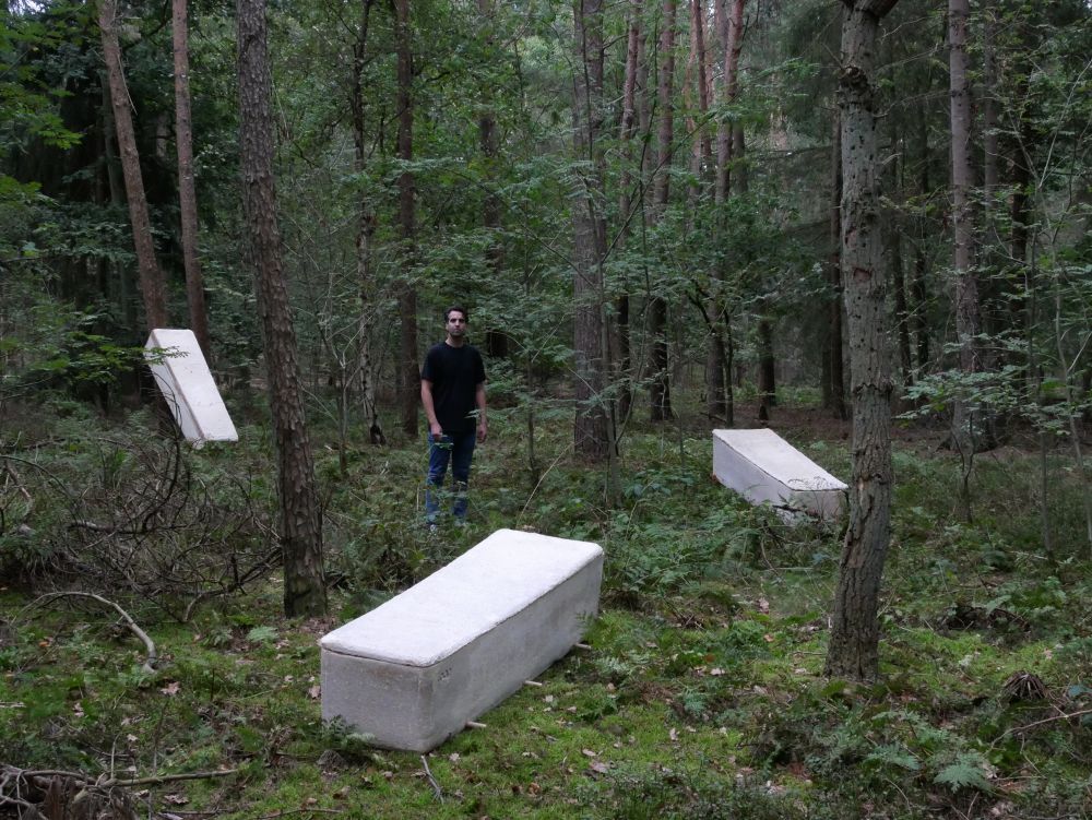 Living Cocoon is Decomposable Coffin Made from Mushroom Mycelium