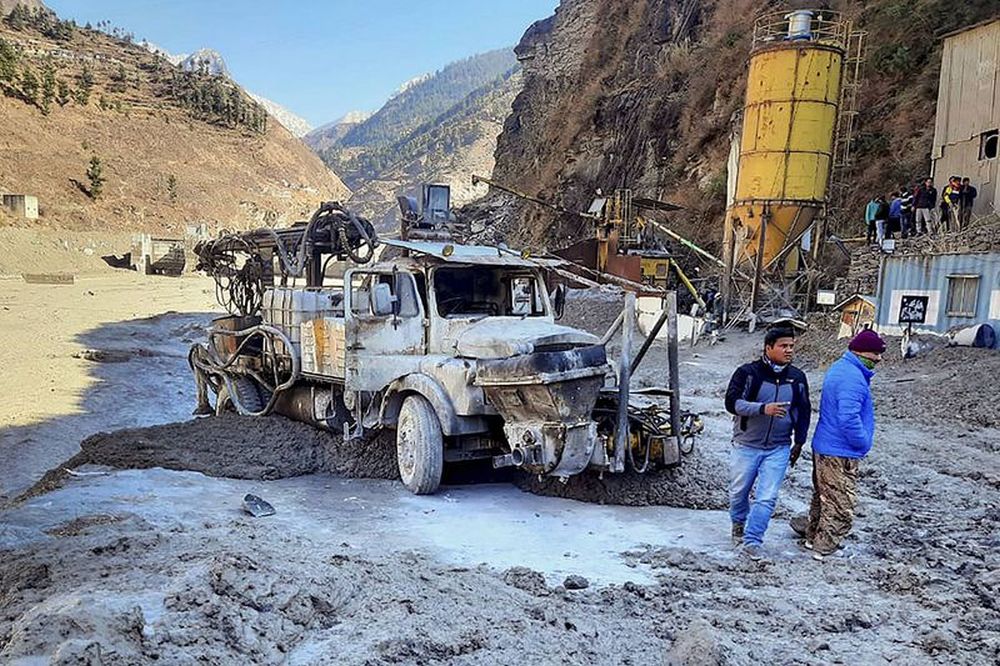 Huge Flood after Uttarakhand Glacier Breaks Off, 14 Dead, 170 Missing