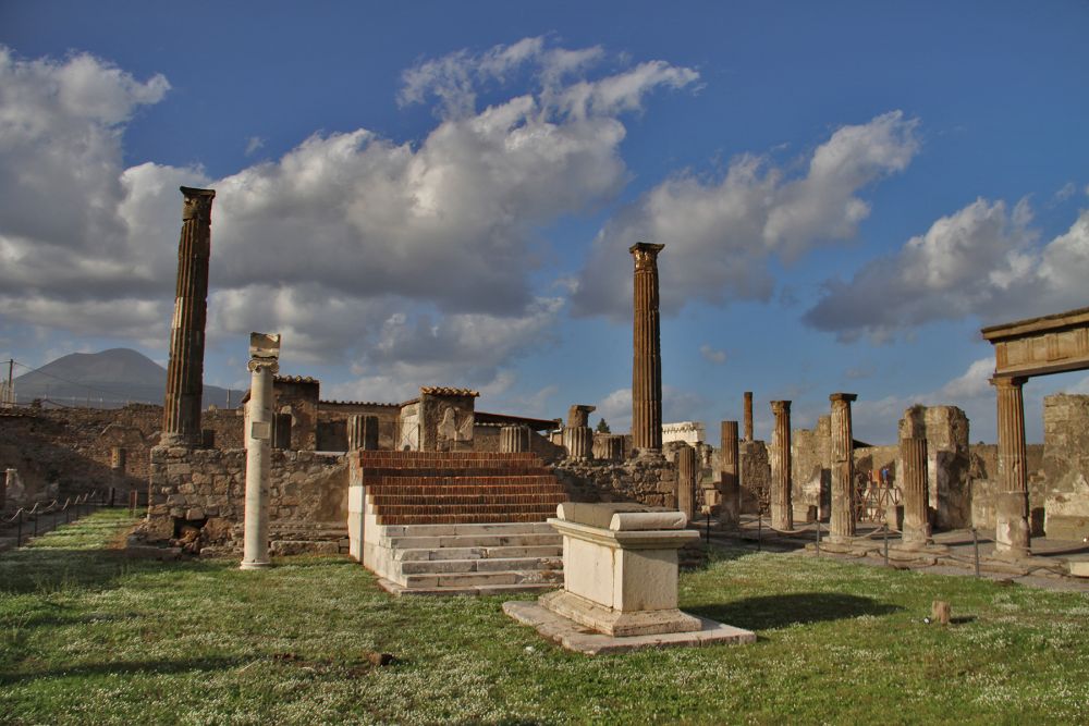 Hellish Demise and Unearthing of the Buried City of Pompeii