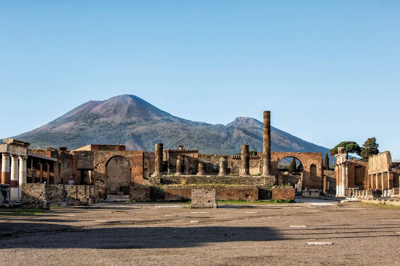 Hellish Demise and Unearthing of the Buried City of Pompeii
