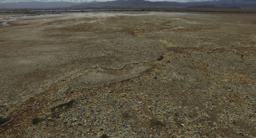 Bolivia's Uru Uru Lake is now a Plastic Wasteland