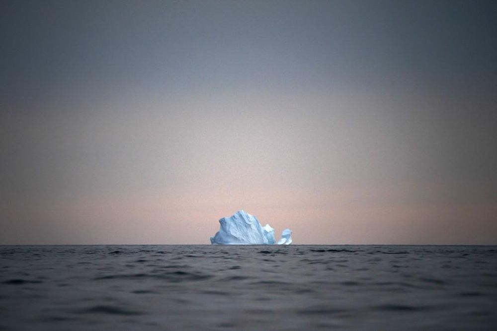 50 + Alarming Images of Melting Ice Masses amid Global Warming 