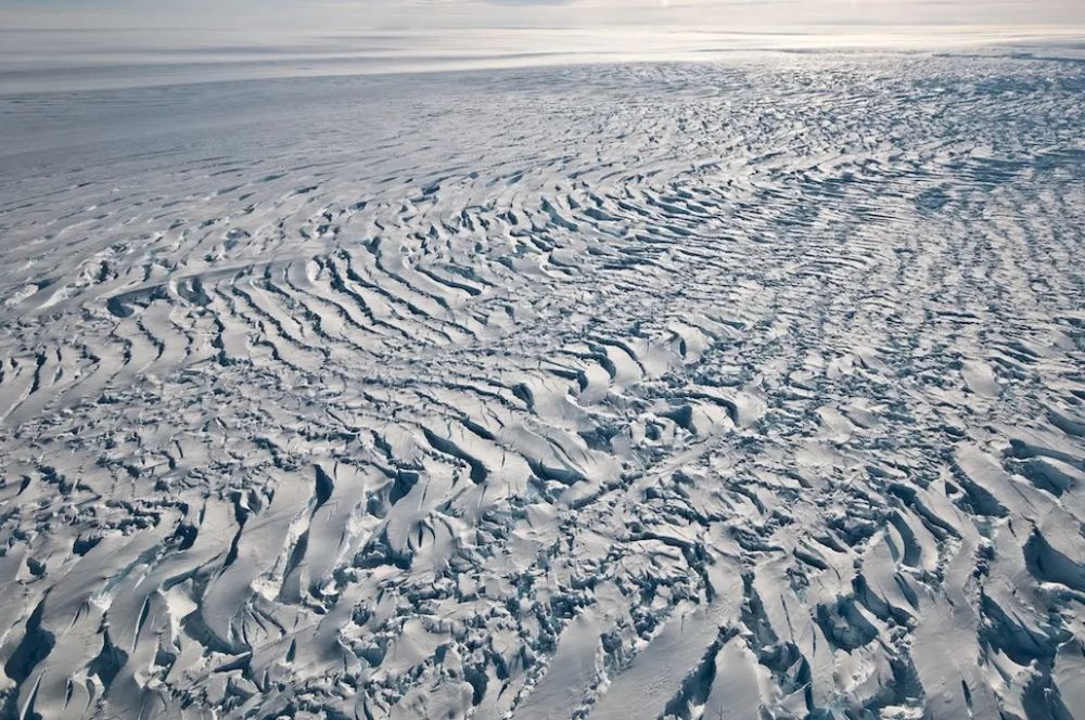 Retreating Ice Shelf of Pine Island Glacier could Collapse within a Decade