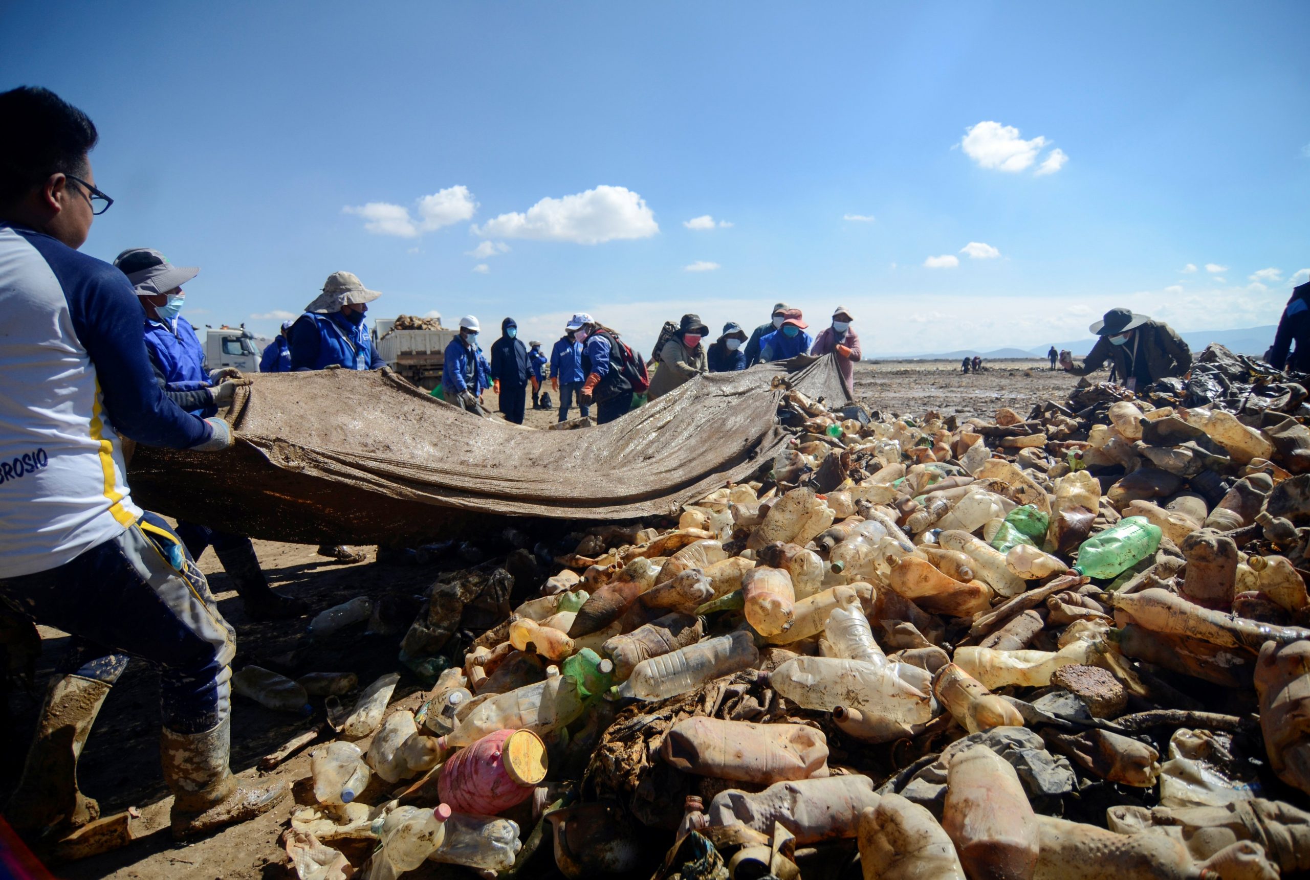 Bolivia's Uru Uru Lake is now a Plastic Wasteland