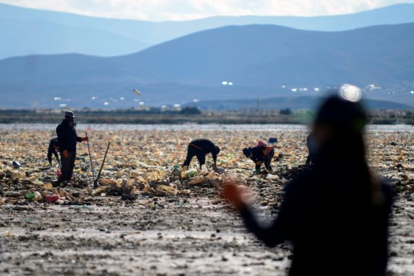 Bolivia's Uru Uru Lake is now a Plastic Wasteland