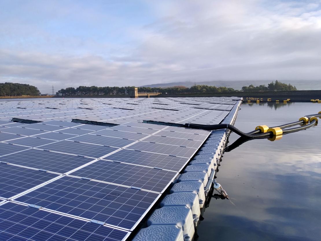 floating solar power plants - climate change - cool lakes
