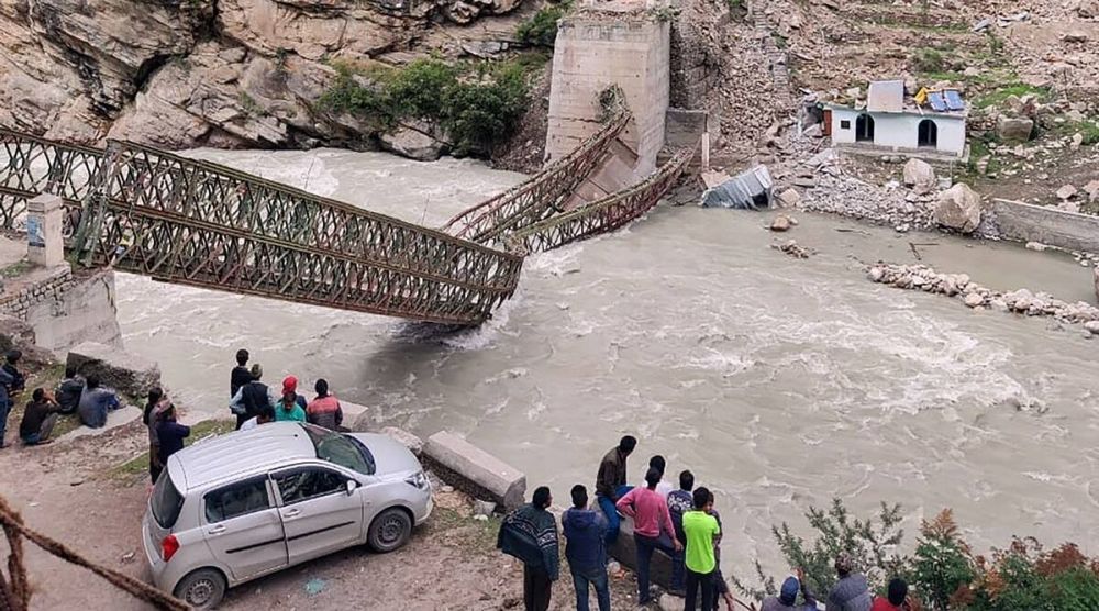 Landslide in Himachal’s Kinnaur kills 9 Tourists, Scary Visuals go Viral