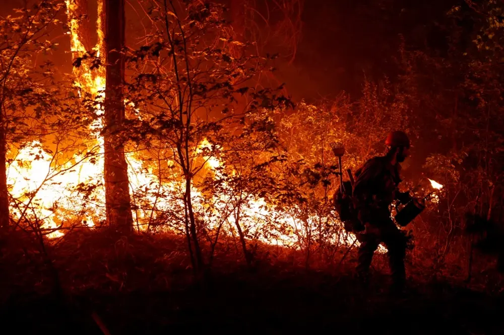 Severe Drought, Extreme Temperature Worsen California Wildfire 2021