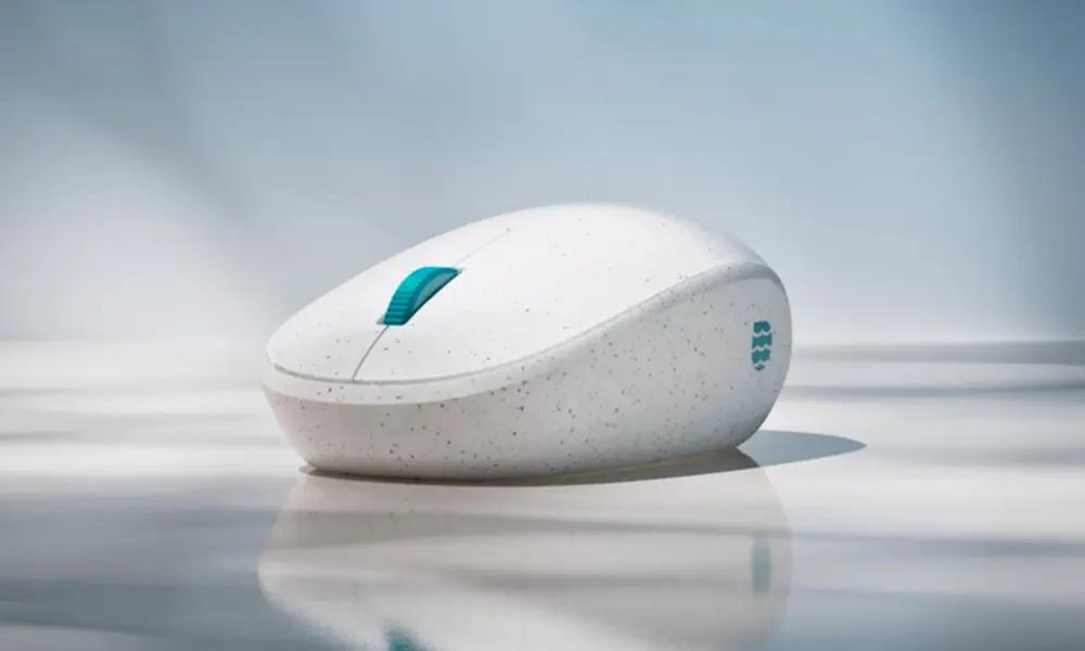 Microsoft’s The Ocean Plastic Mouse, a Sustainable and Ecofriendly Peripheral