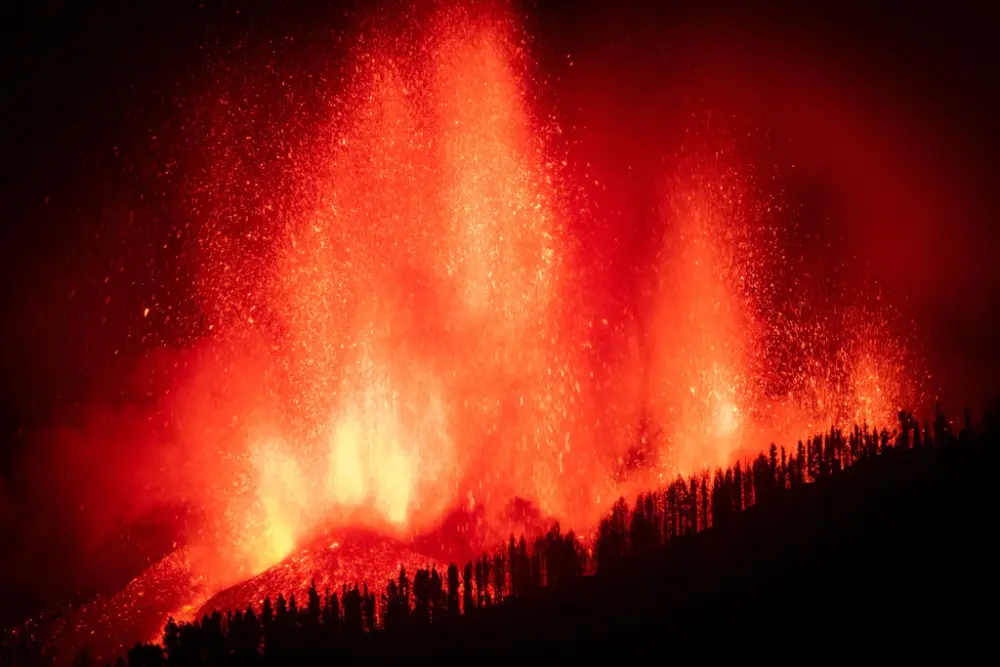 Continued Volcanic Eruption on Spain's La Palma Island (in Pictures)