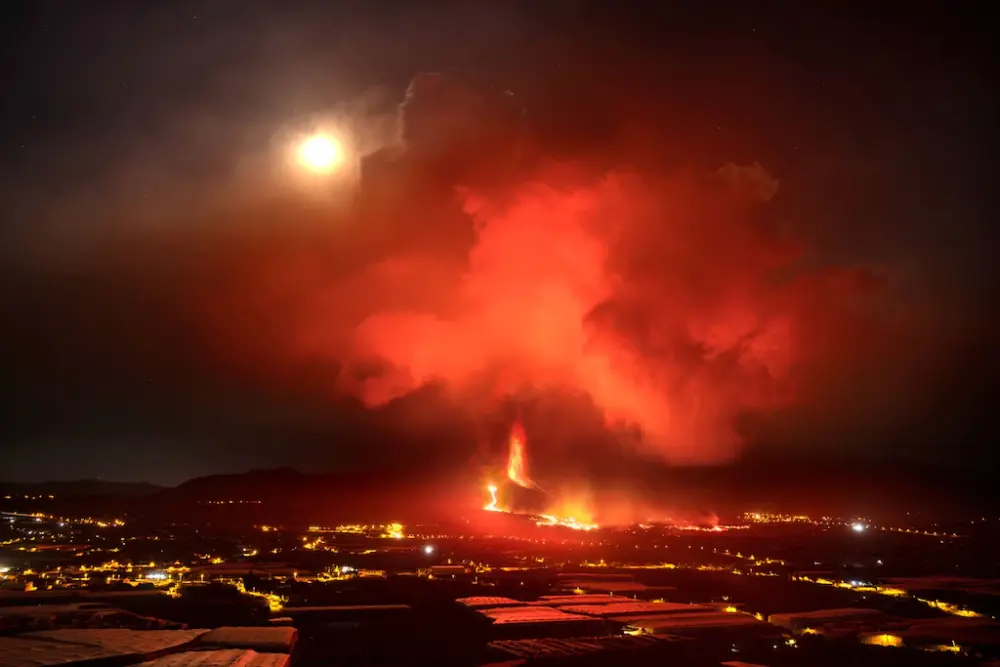 Continued Volcanic Eruption on Spain's La Palma Island (in Pictures)