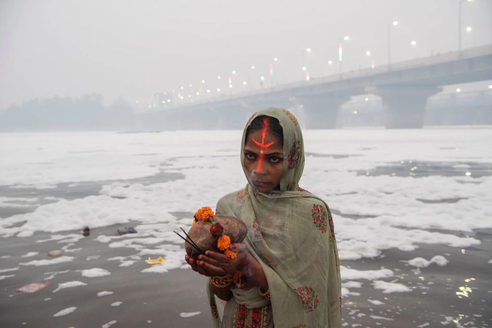 Pictures Explaining Reasons Behind Yamuna’s Foam-Filled Plight