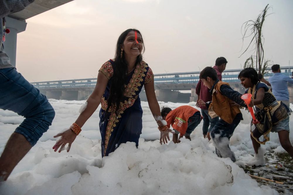 Pictures Explaining Reasons Behind Yamuna’s Foam-Filled Plight