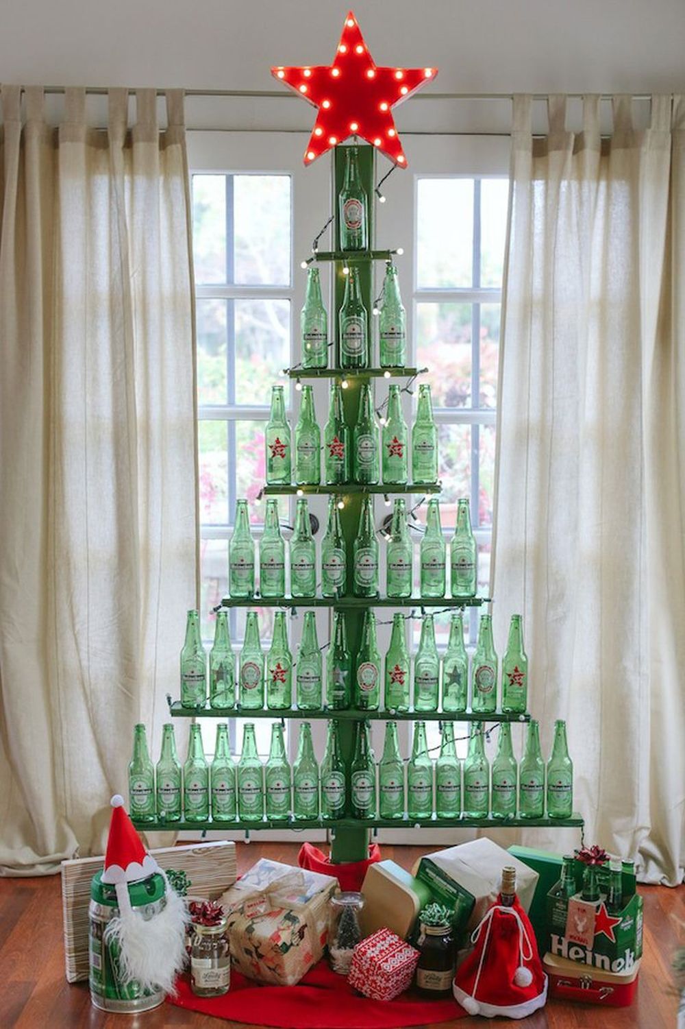 Christmas tree from Glass Bottles_Evite - DIY Eco-Friendly Christmas trees