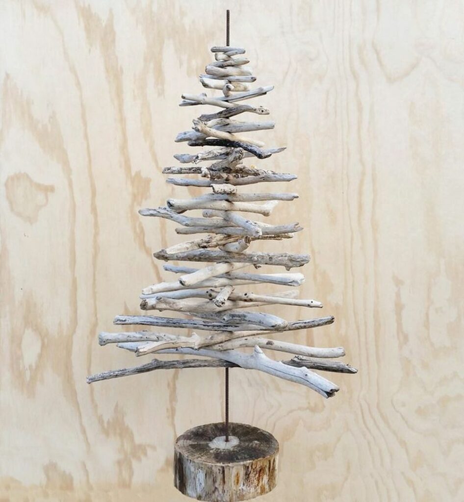 10+ DIY Eco-Friendly Christmas Trees You Can Make This Year