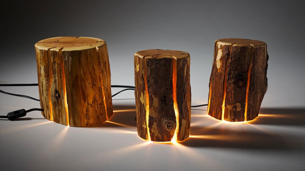Eco-Friendly Gift Ideas for Christmas_Real Cracked Log Lamp