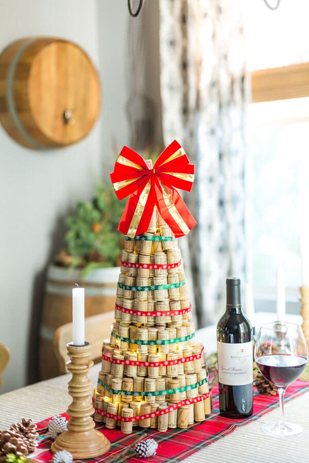 Wine cork Christmas tree_Kendall-Jackson