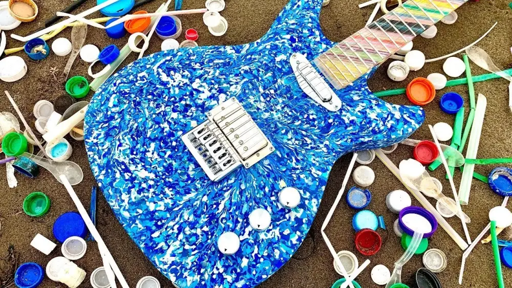 Artist Creates Functional Electric Guitar from Reclaimed Ocean Plastic