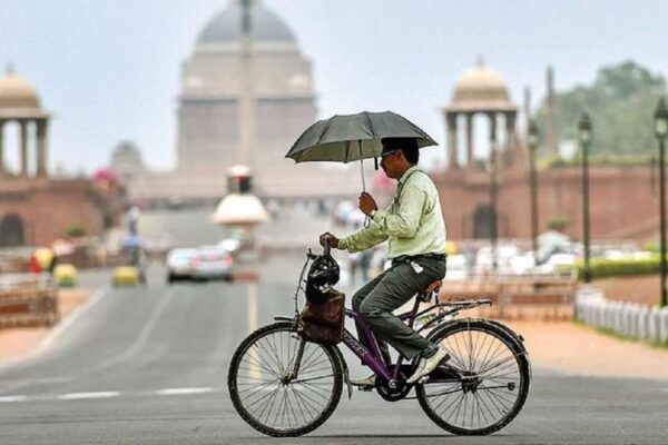 Northwest India Faces Unusual Early Heatwave at 42-43 degrees Celsius