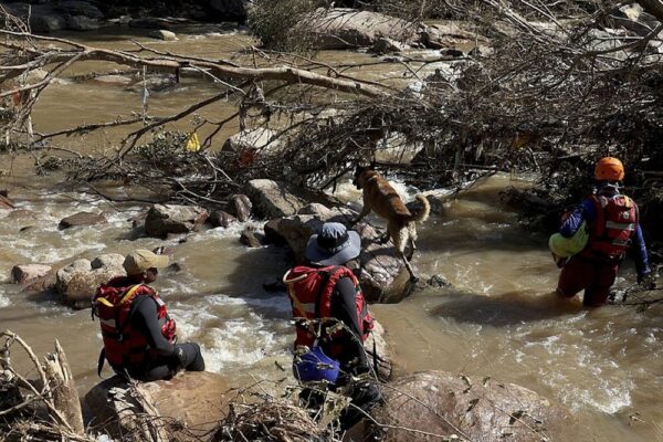 South Africa Deploys Troops to Help Those Affected by Durban Floods