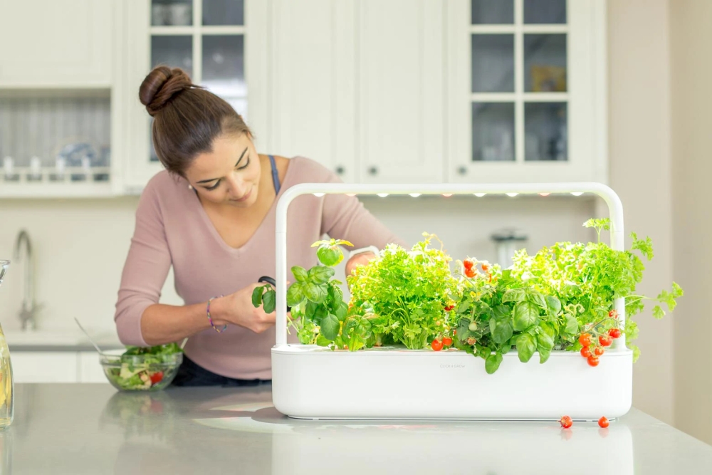 Click & Grow The Smart Garden 9 - best indoor garden systems